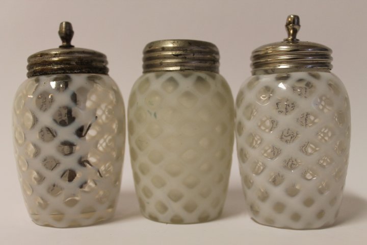 Victorian Bubble Lattice Salt Shakers - Agitator (1 of 1)