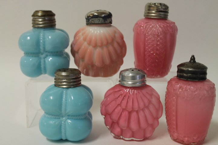 Victorian Consolidated Lamp & Glass Co. Salt Shakers (1 of 1)