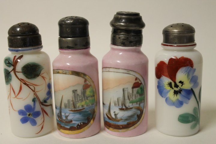 Victorian Salt Shakers - Mt. Washington / C. F. Monroe (1 of 1)