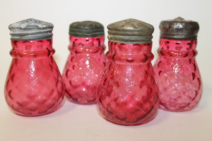 Victorian Cranberry Diamond Quilt Salt Shakers (1 of 1)