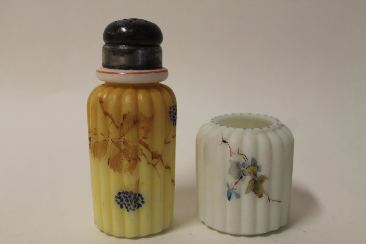 Mt. Washington Ribbed Pillar Salt & Toothpick (1 of 1)