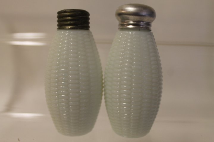 Libbey Glass Co. Maize Salt Shakers (1 of 1)