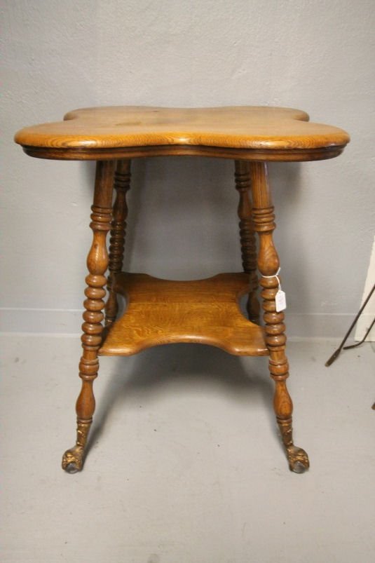 Early 20th C Oak Side Parlor Table (1 of 1)
