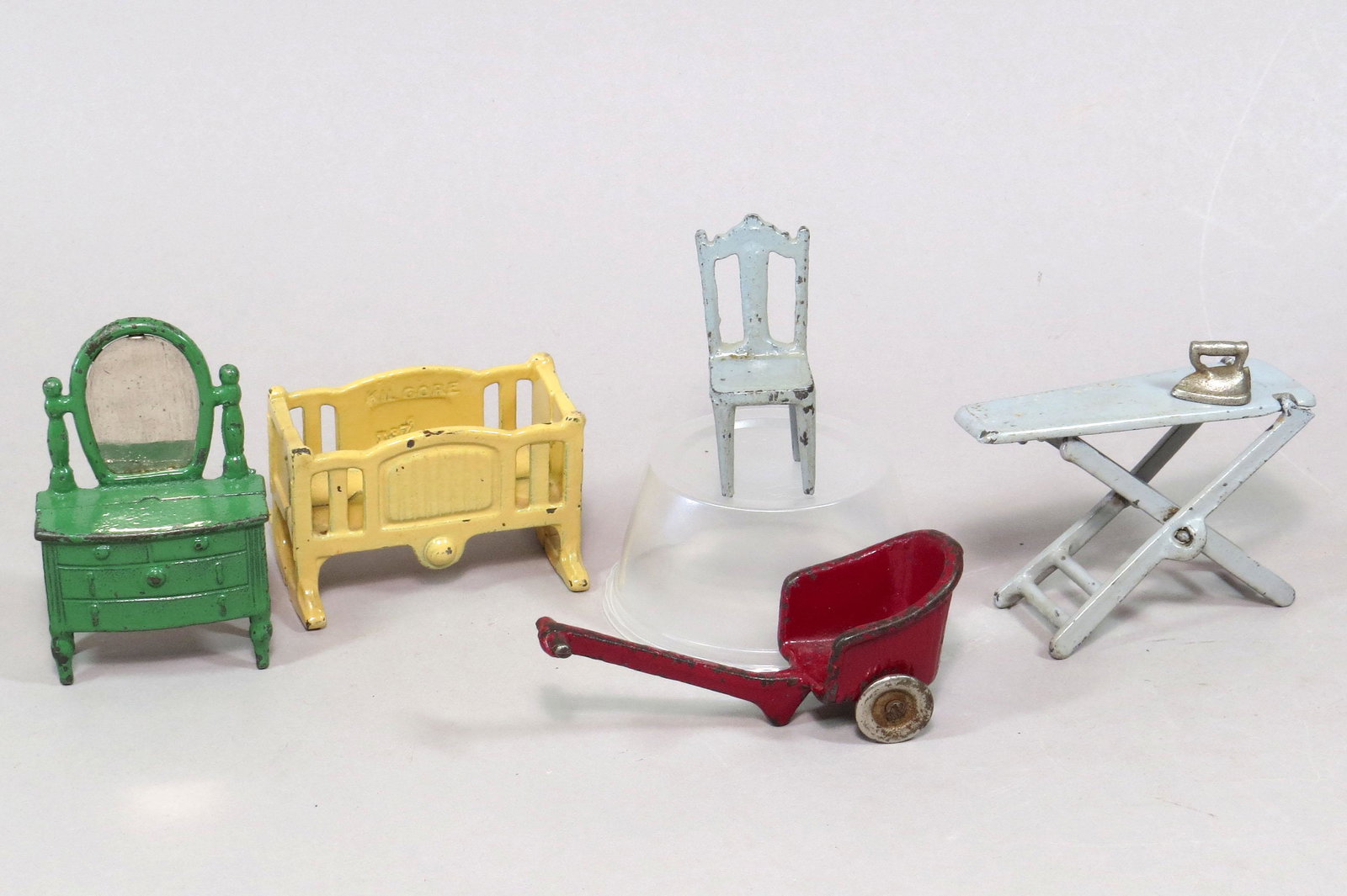 Lot of 5 CI Doll House Furniture (1 of 2)