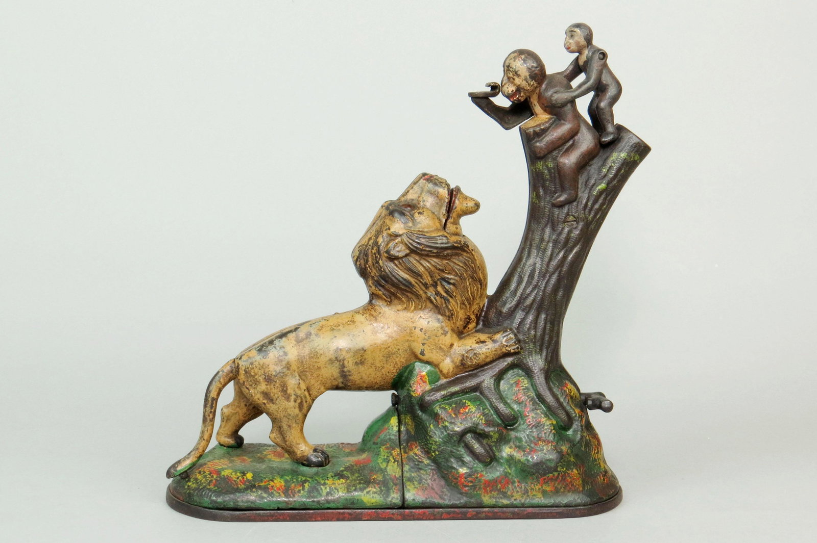 CI Lion and 2 Monkeys Mechanical Bank (1 of 3)