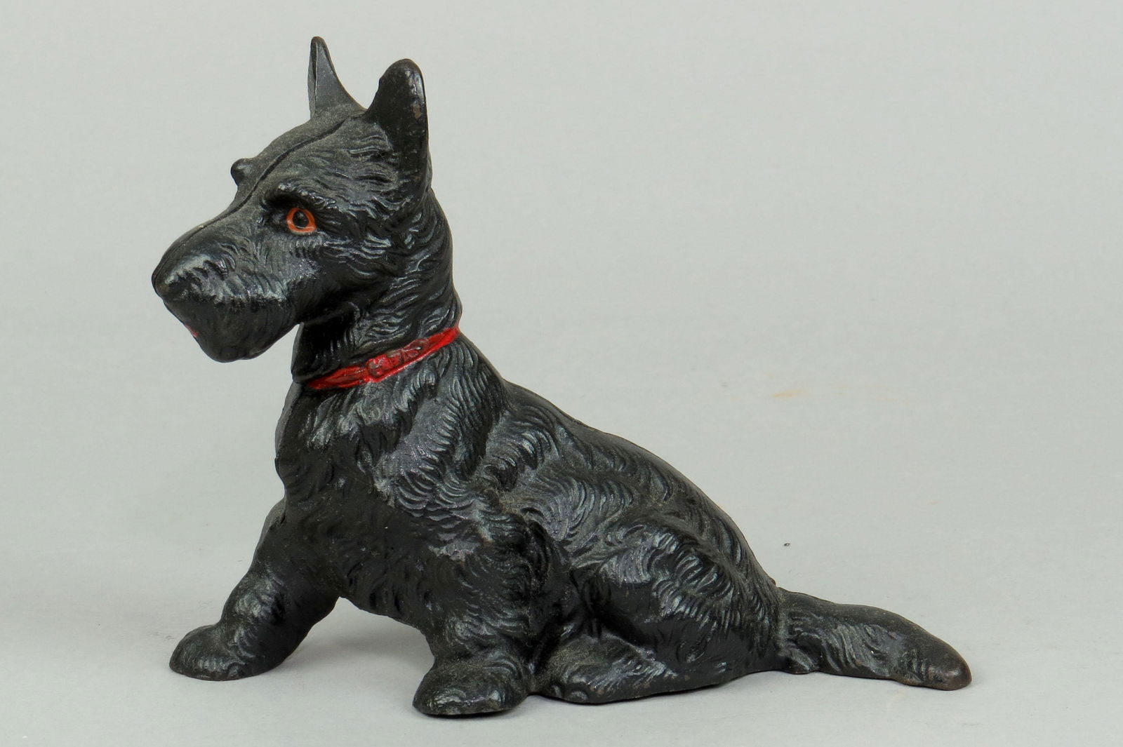 CI Seated Scottie Bank (1 of 2)