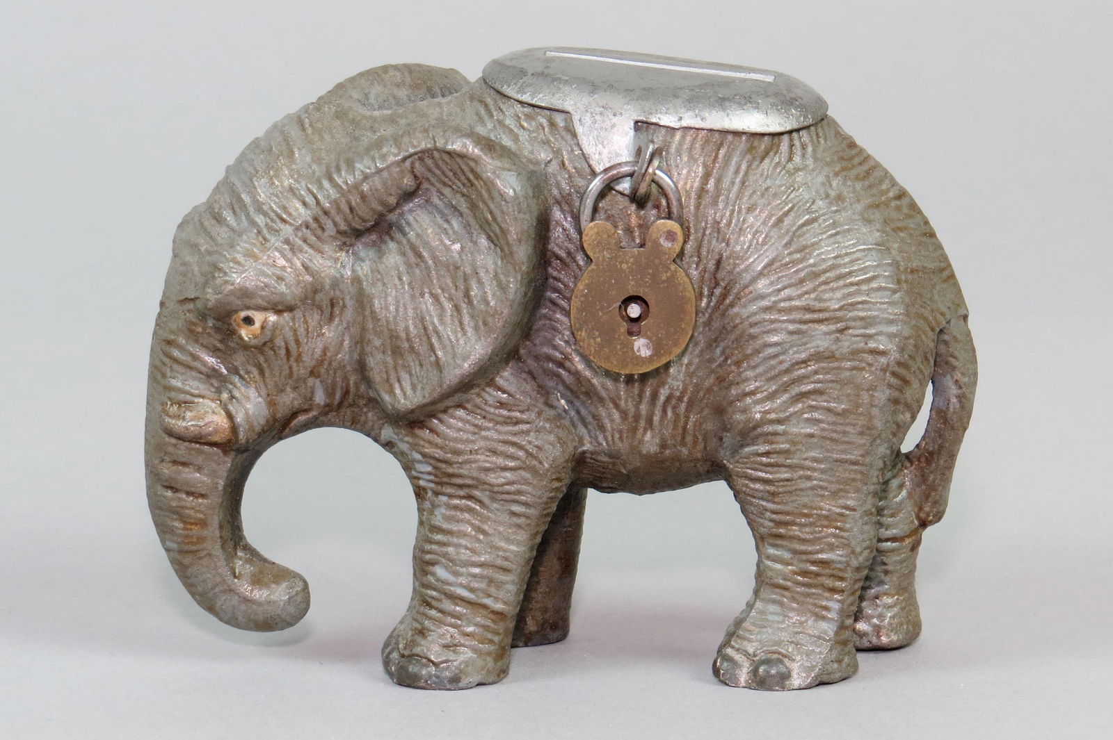 Lead Elephant w/Saddle Bank (1 of 3)