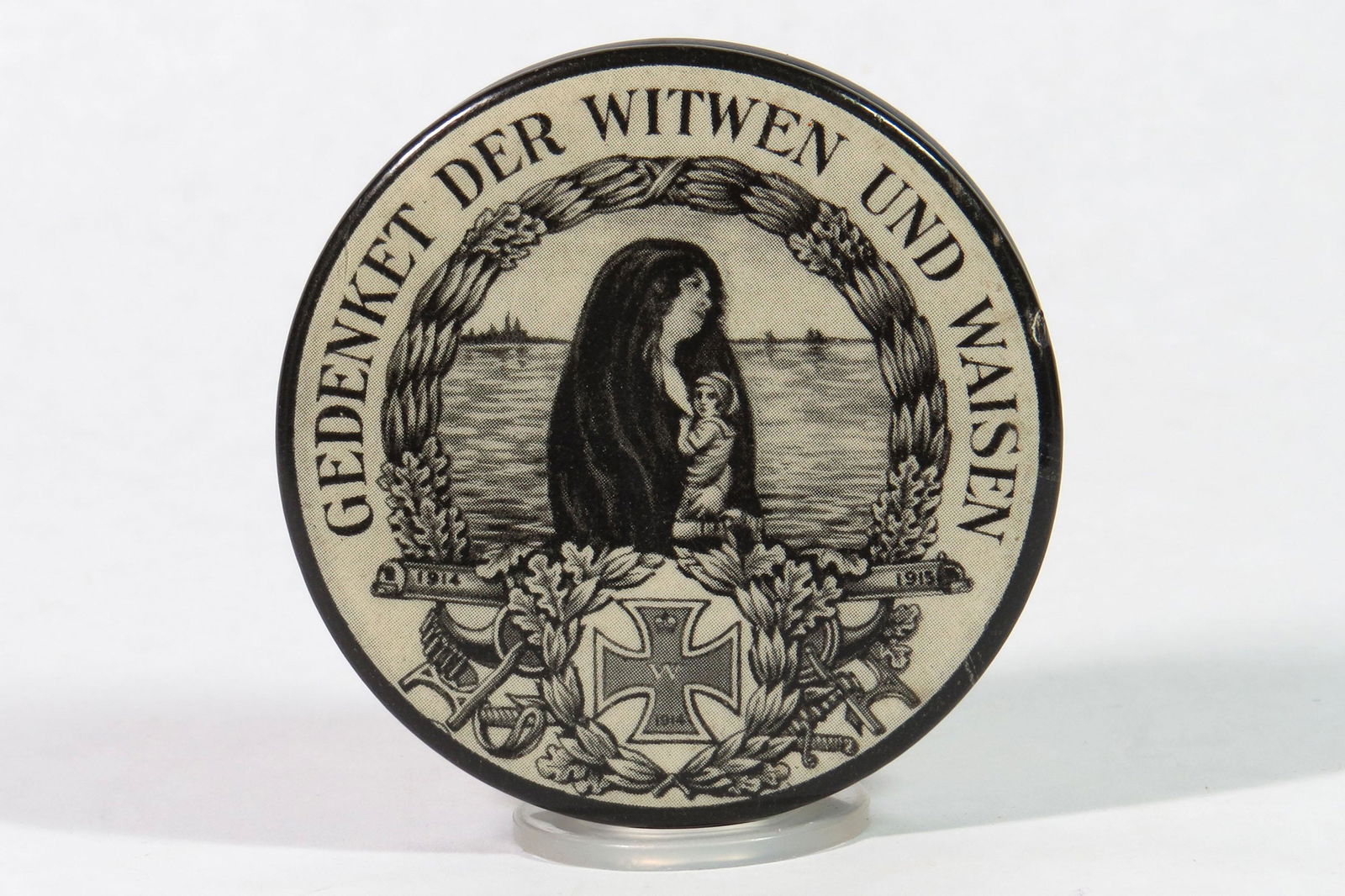 "Gedenket Der Witen und Waisen" Bank, Celluloid (1 of 2)