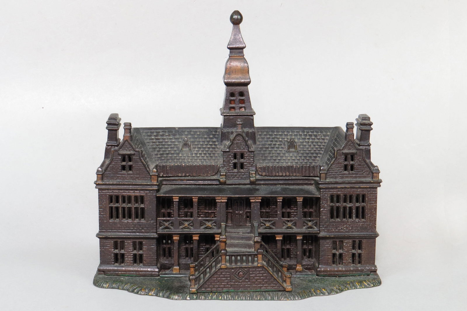 CI Palace Bank (1 of 3)