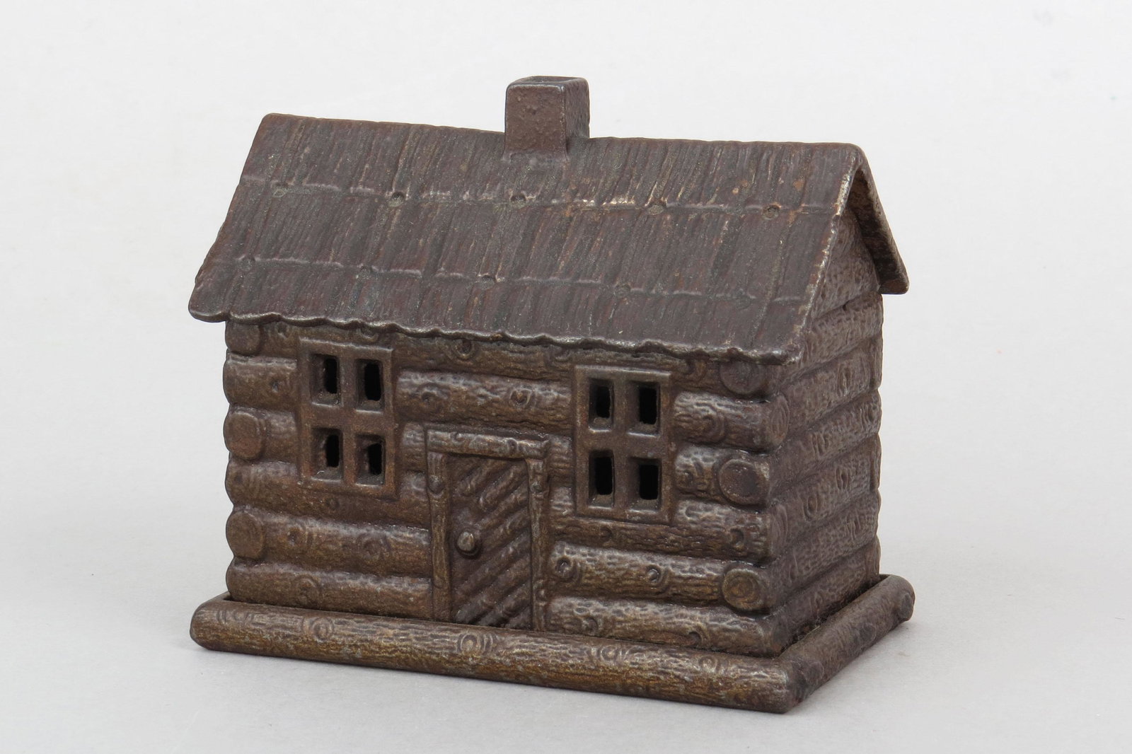 CI Log Cabin w/Shake Roof Bank (1 of 2)