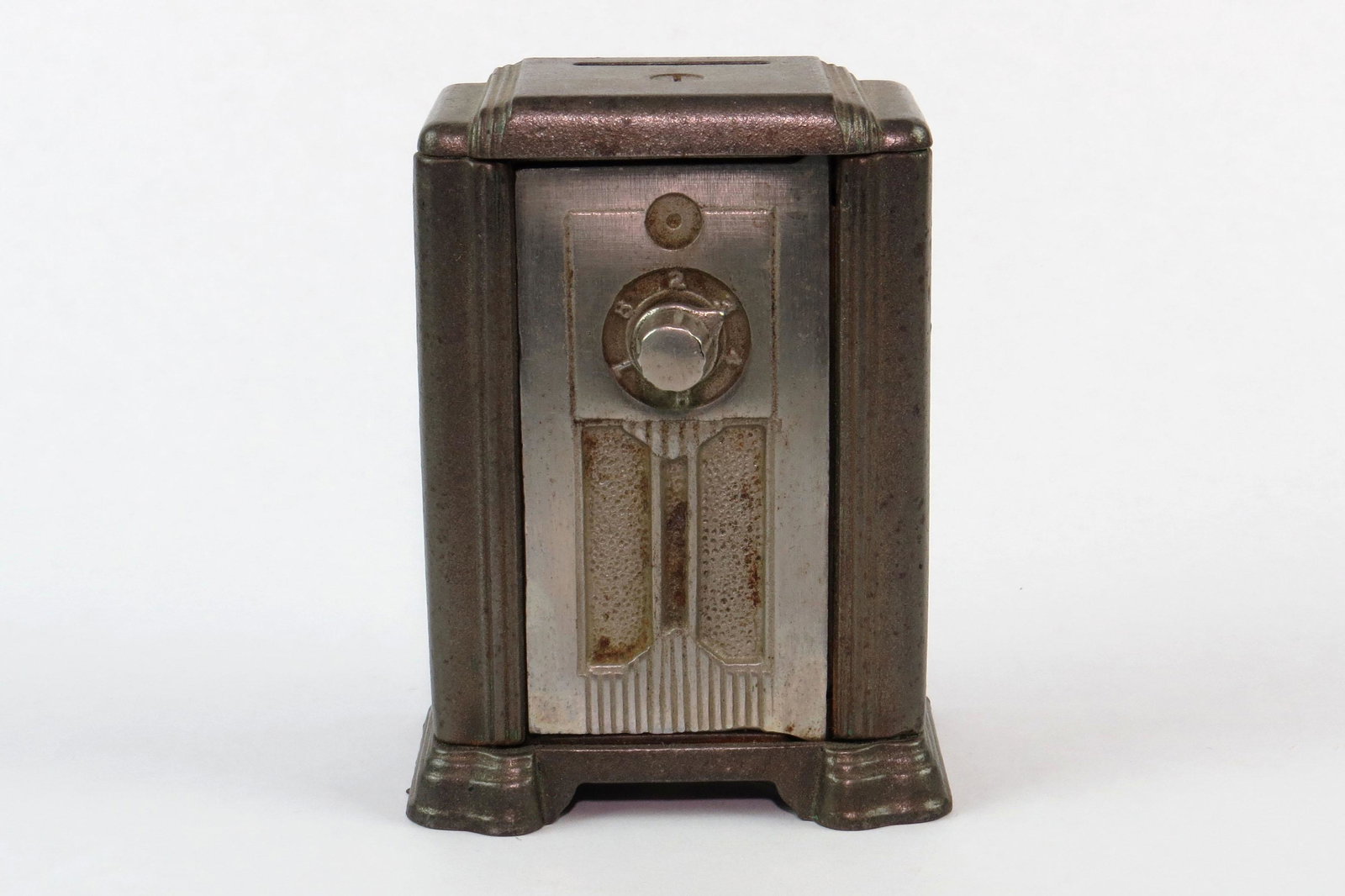 CI/Metal Radio Bank (1 of 2)