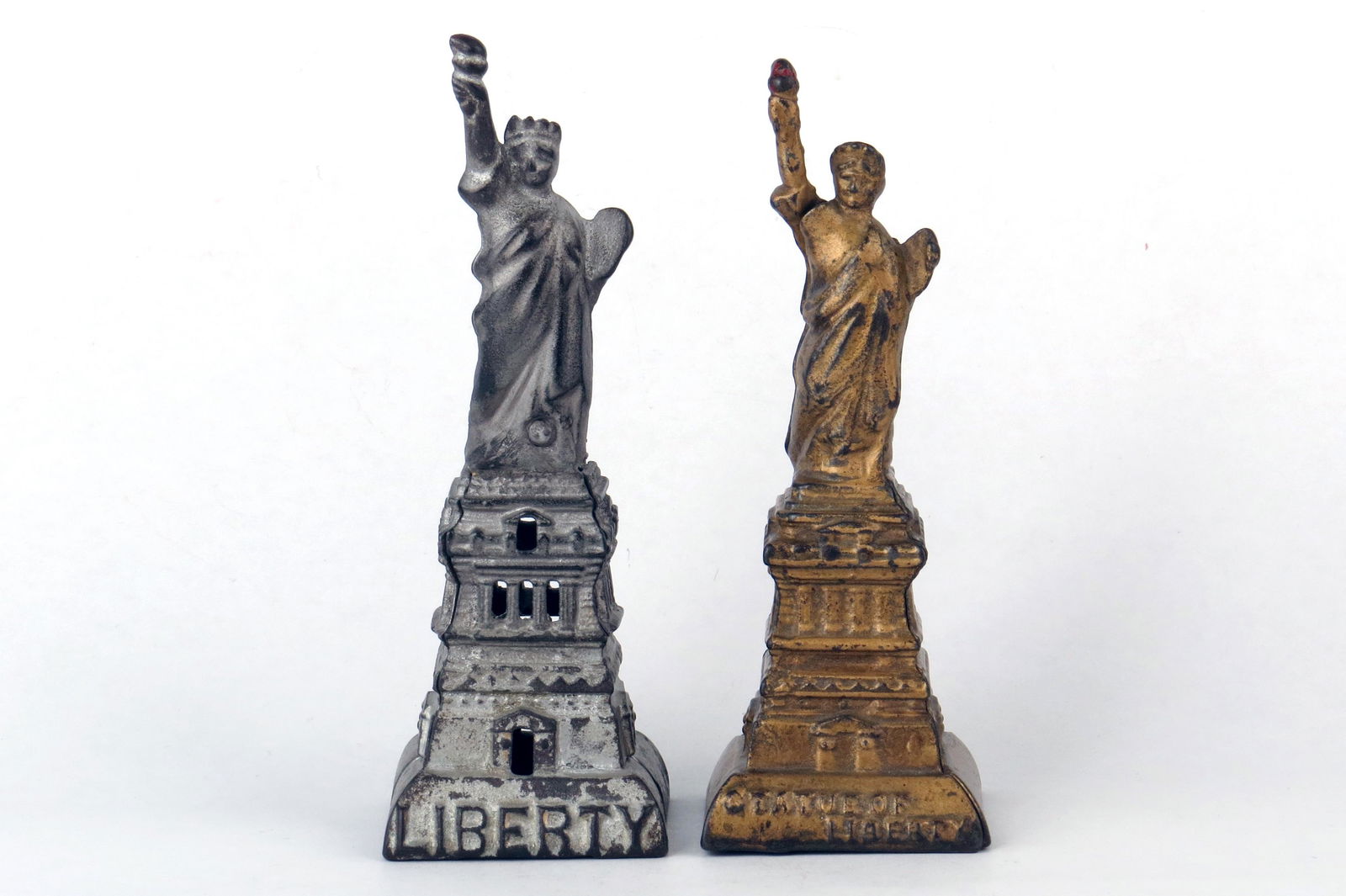 Lot of 2 Statue of Liberty Banks (1 of 3)