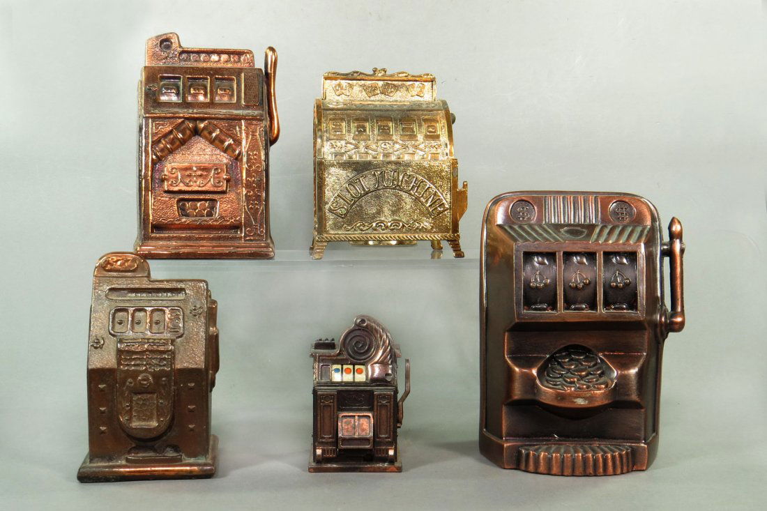 Lot 5 Pot Metal Slot Machine Banks (1 of 3)
