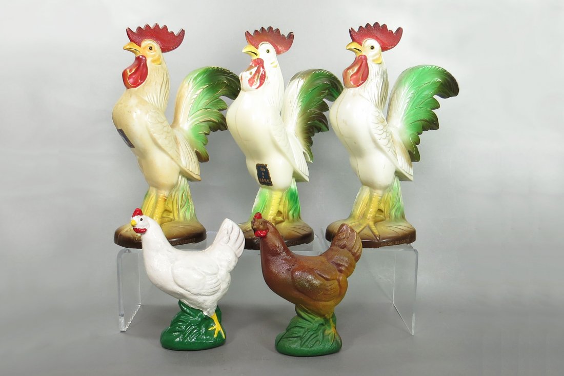 Lot of 5 CI and Plastic Banks (1 of 5)