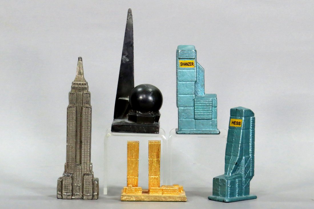 Lot of 5 Souvenir Buildings (1 of 1)