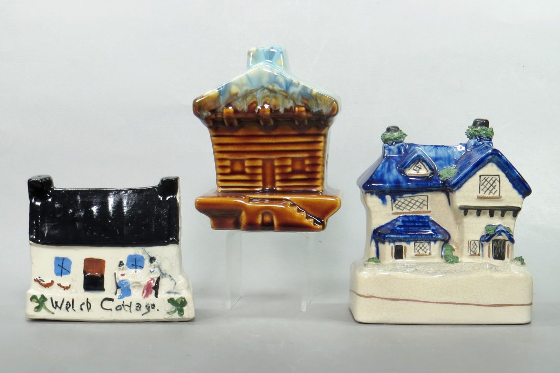 Lot of 3 Ceramic Building Banks (1 of 3)