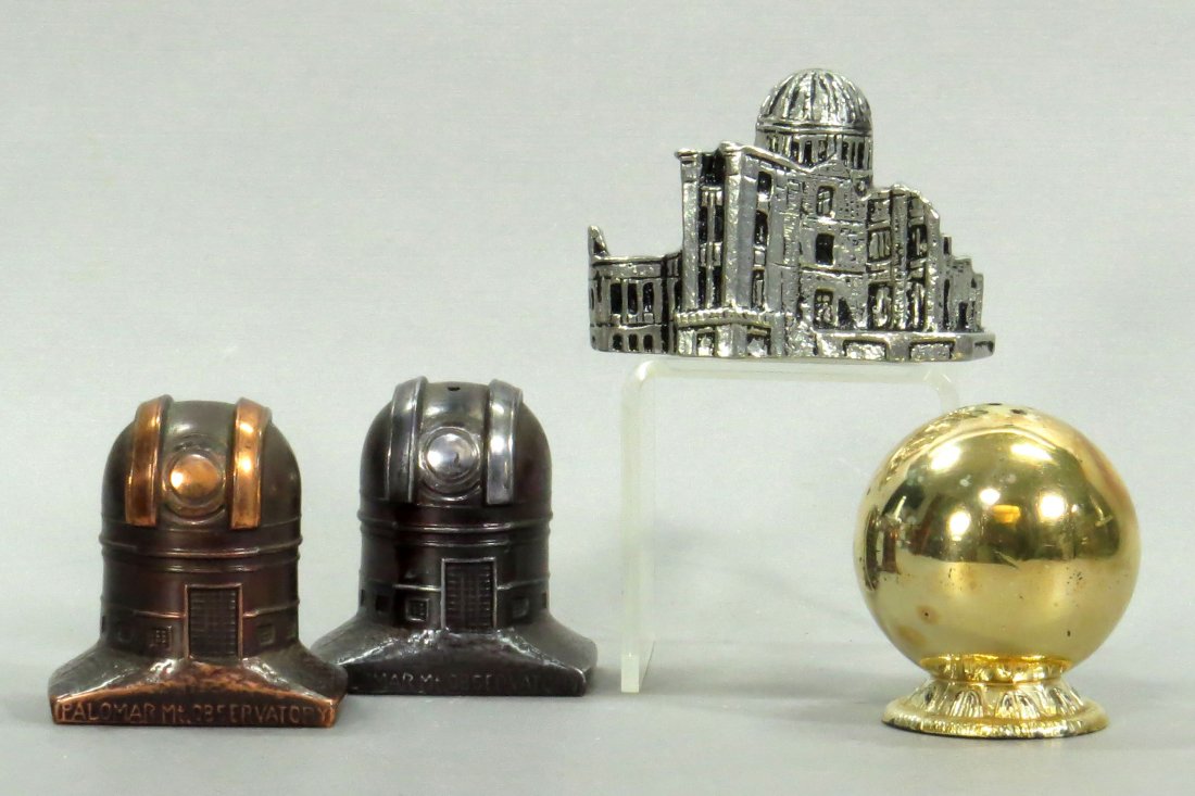 Lot of 3 Souvenir Buildings (1 of 1)