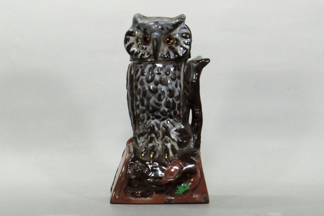Owl Turns Head Mechanical Bank, porcelainized CI (1 of 3)