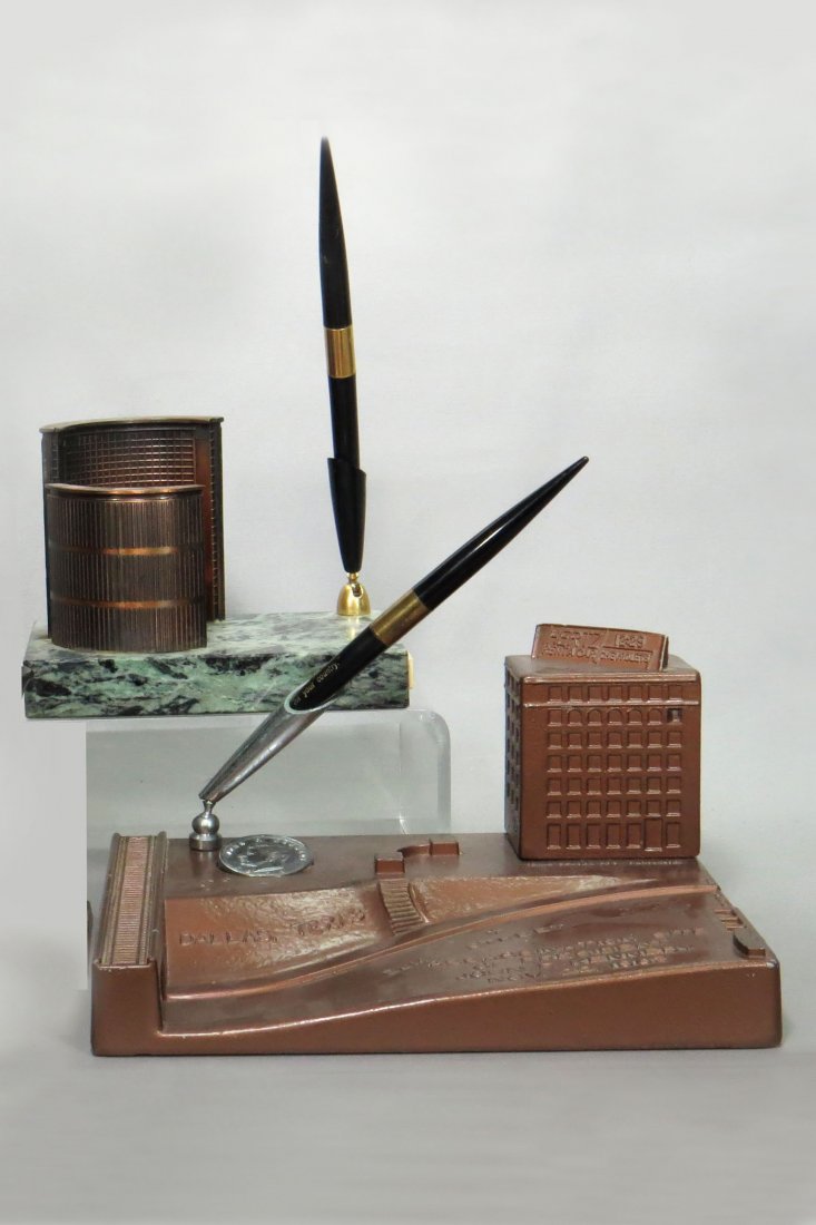 Lot of 2 Souvenir Buildings w/ Pen Holders (1 of 1)