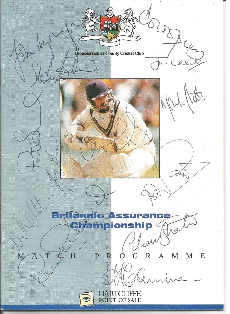 Essex CCC 1992 match programme Signed by 13 on front (1 of 1)