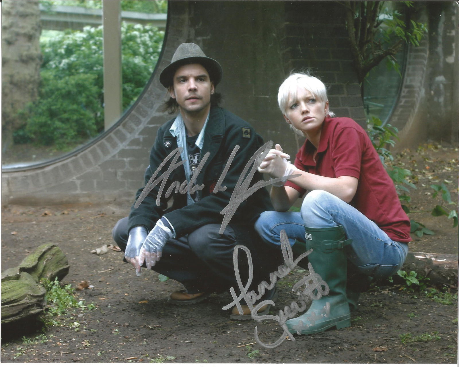 Hannah Spearritt Andrew Lee Potts Primeval hand signed (1 of 1)
