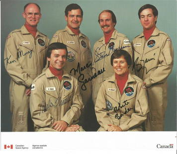 Canadian Astronauts multiple signed 10 x 8 colour: Canadian Astronauts multiple signed 10 x 8 colour photo. Signed by Marc Garneau, Roberta Bondar, Steve Maclean, Bob Thirsk, Ken Morley, Bjarni Tryggvason. Good Condition. All autographs are genuine