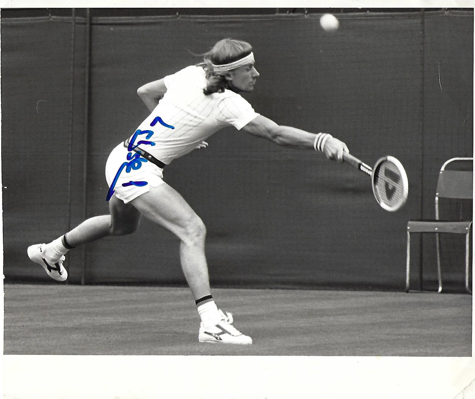 Bjorn Borg Signed photo black and white 9.5 x 8 inch. (1 of 1)