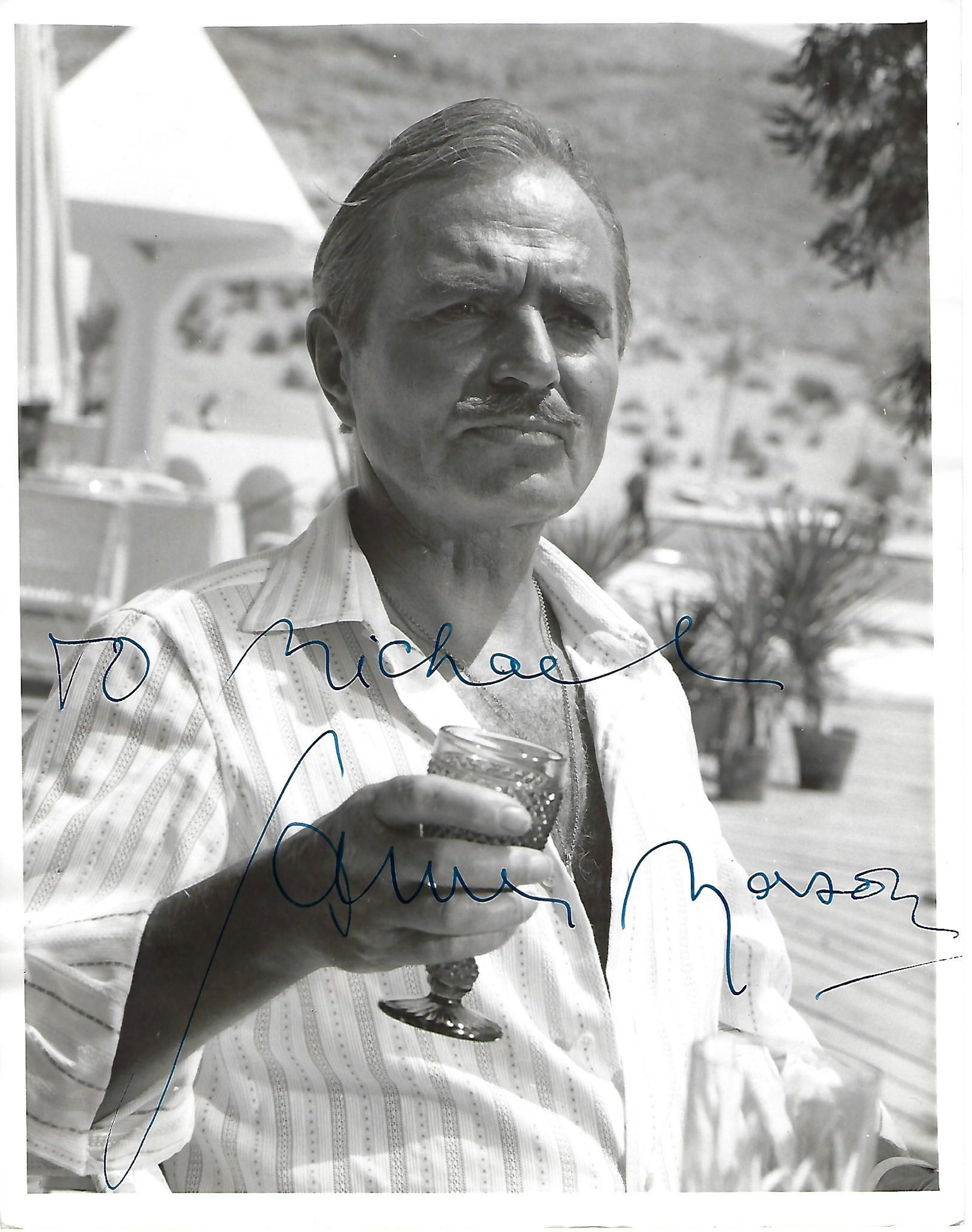 James Mason Signed photo black and white 10 x 8 inch.: James Mason Signed photo black and white 10 x 8 inch. From Duffy. Dedicated To Michael. Condition report out of 10, 8. Minor scuffing to white border at corners; small area of slight waviness to photo