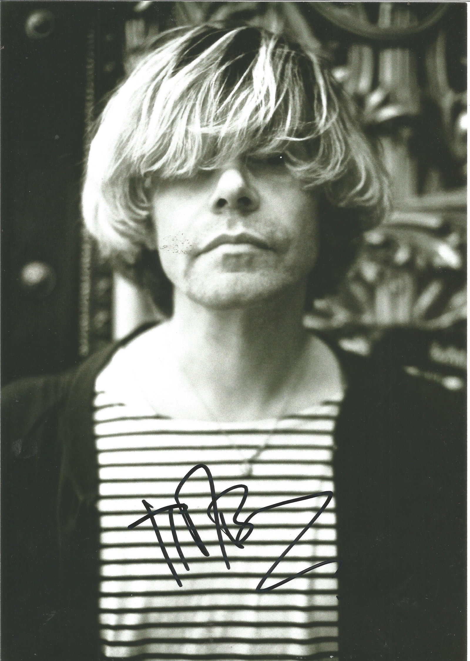 Tim Burgess from The Charlatans signed 12x8 black and: Tim Burgess from The Charlatans signed 12x8 black and white photo. All autographs come with a Certificate of Authenticity. We combine postage on multiple winning lots and can ship worldwide. UK postag
