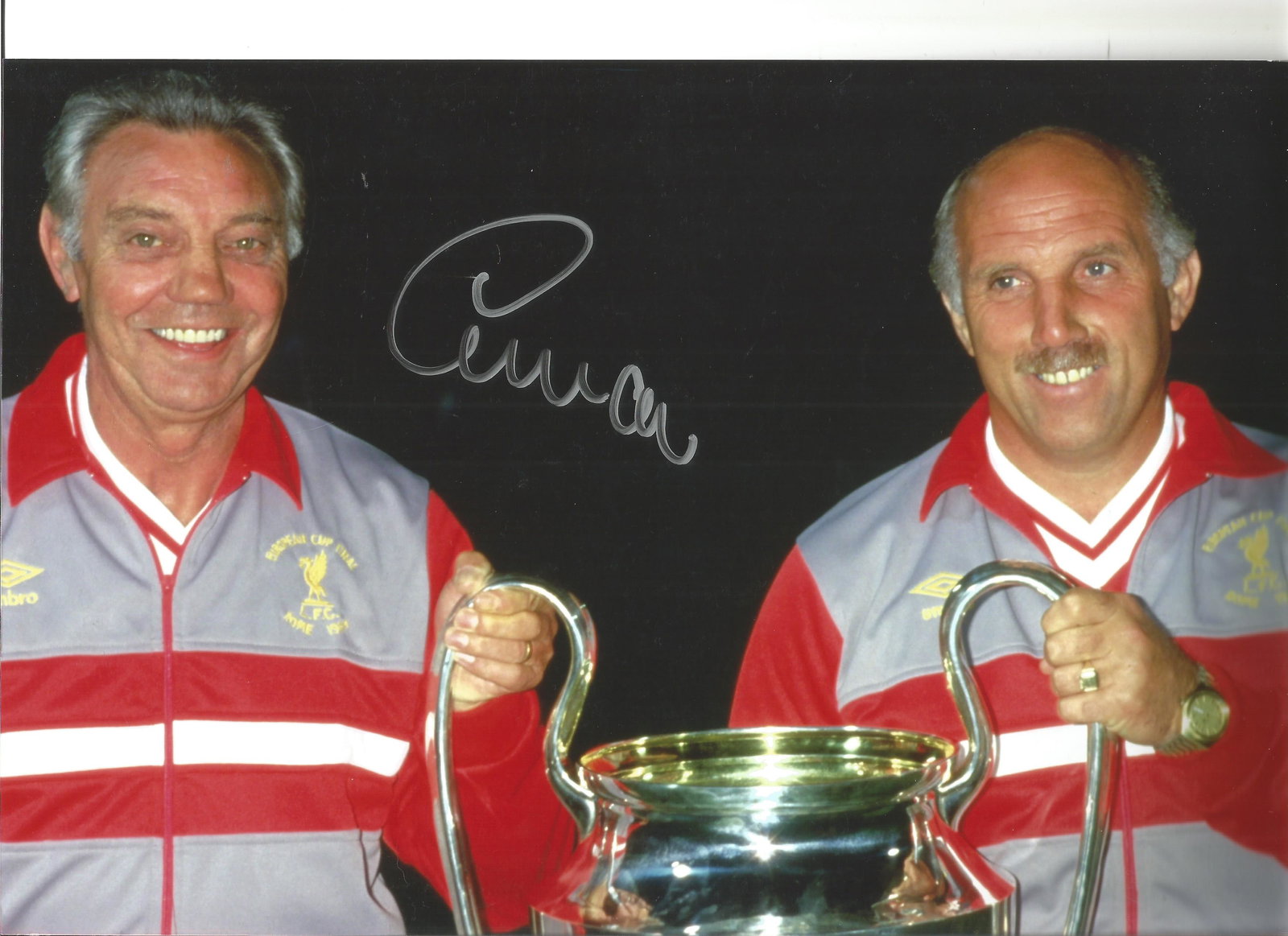 Ronnie Moran Liverpool Signed 12 x 8 inch football (1 of 1)