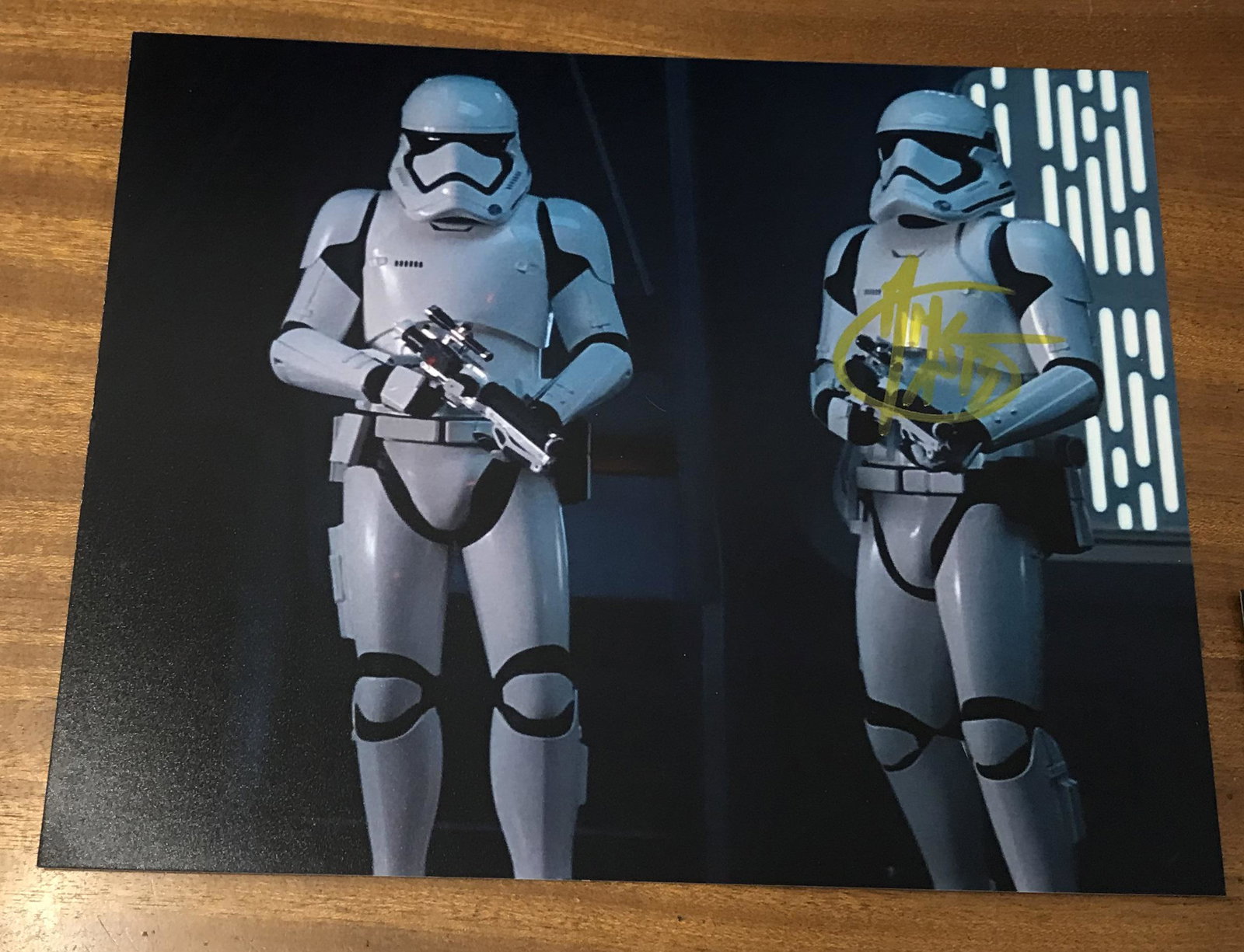 David M Santana Signed 10x8 Colour Photo. Good (1 of 1)