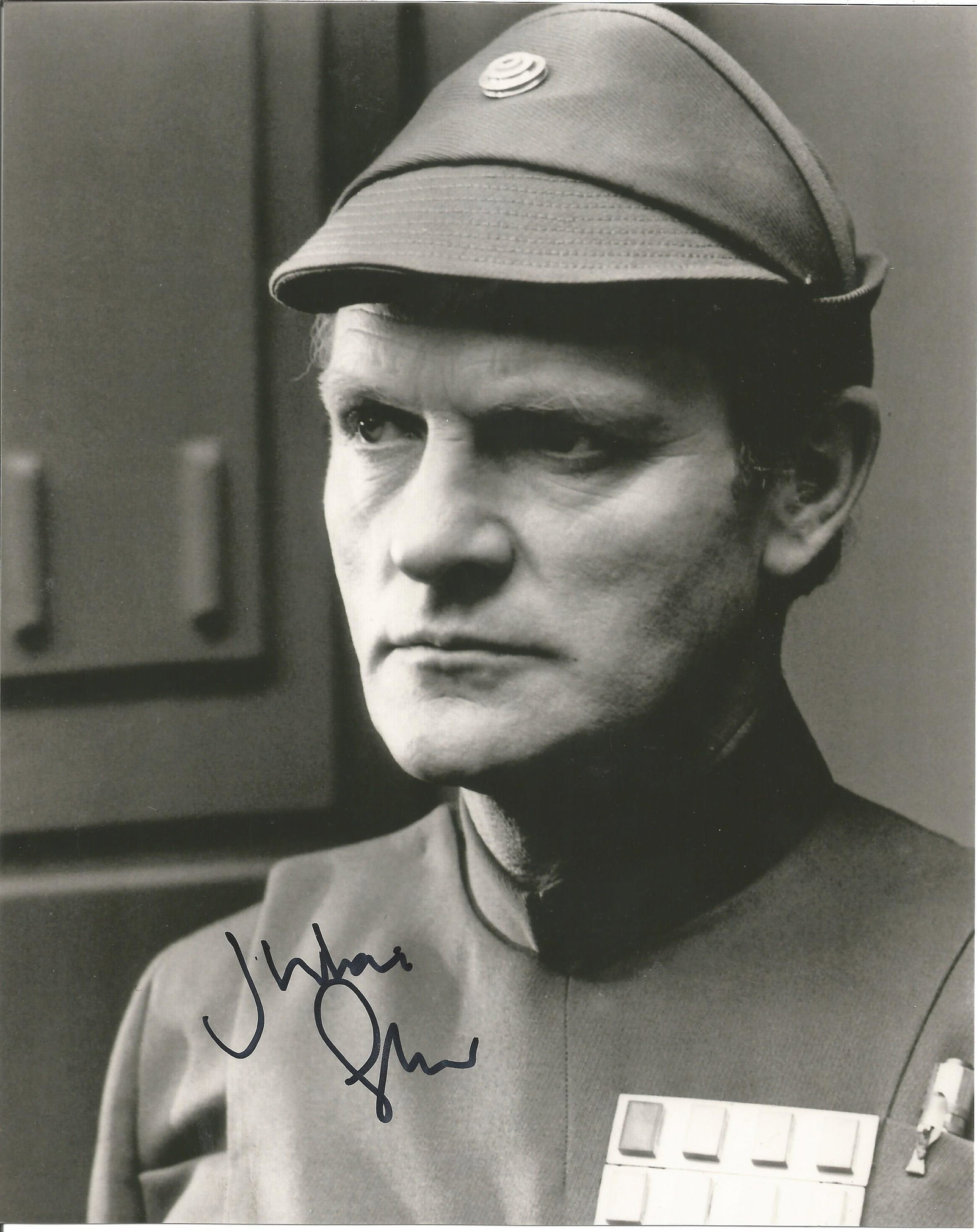 Star Wars Juilian Glover signed 10x8 black and white: Star Wars Juilian Glover signed 10x8 black and white photo pictured as General Veers from The Empire Strikes Back. Good condition. All autographs come with a Certificate of Authenticity. We combine po