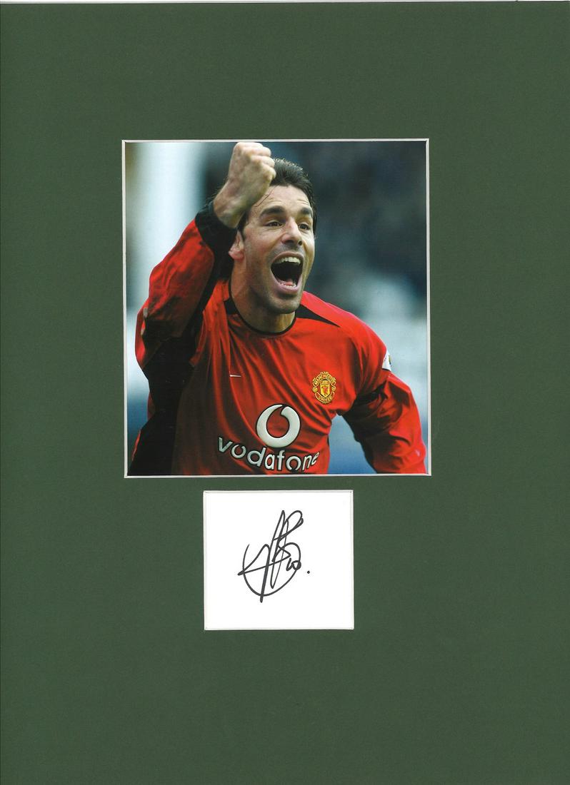 Ruud Van Nistelrooy Signed 16x12 Mounted Signature
