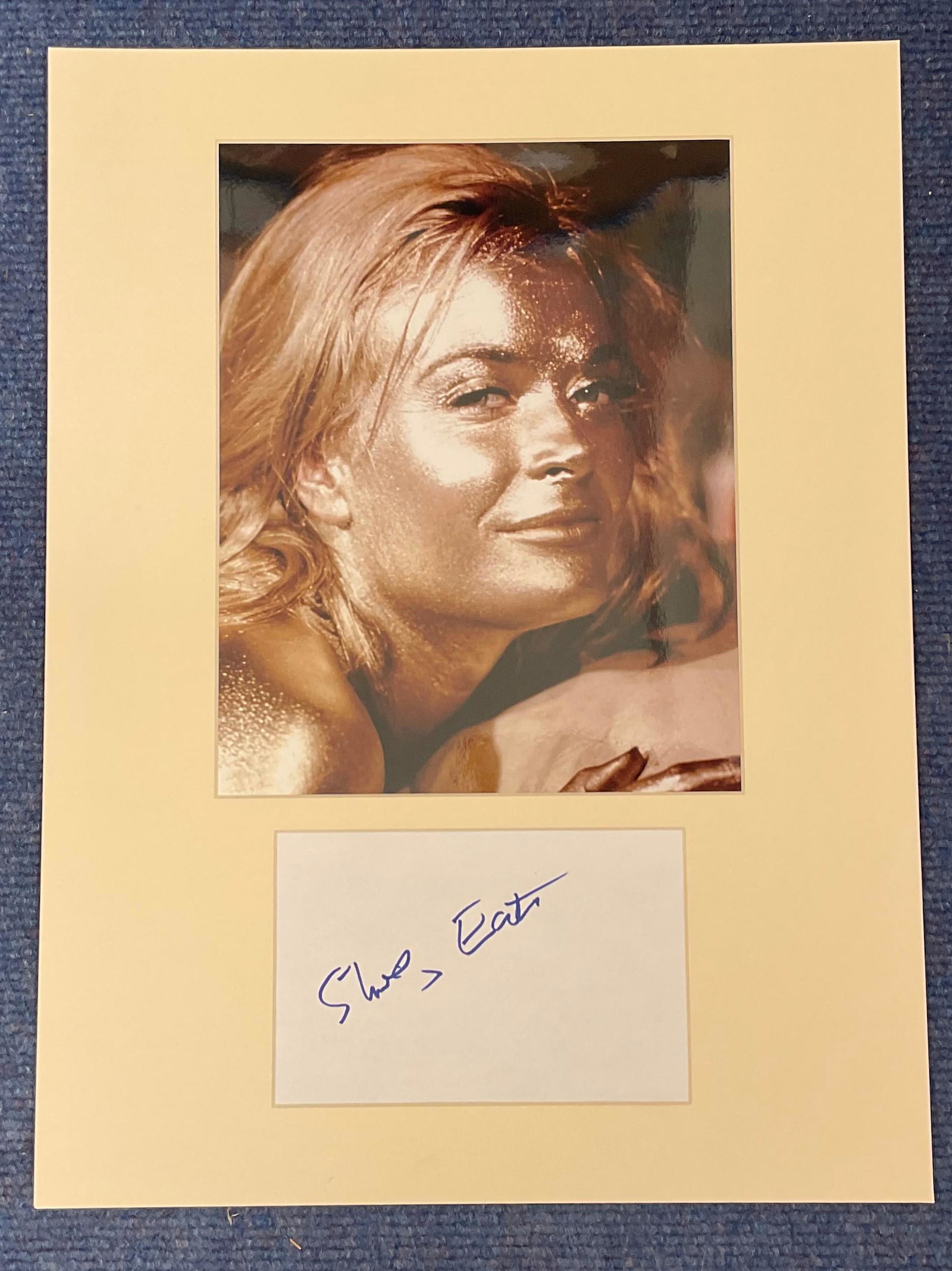 Shirly Eaton James Bond, Goldfinger signature matted (1 of 1)