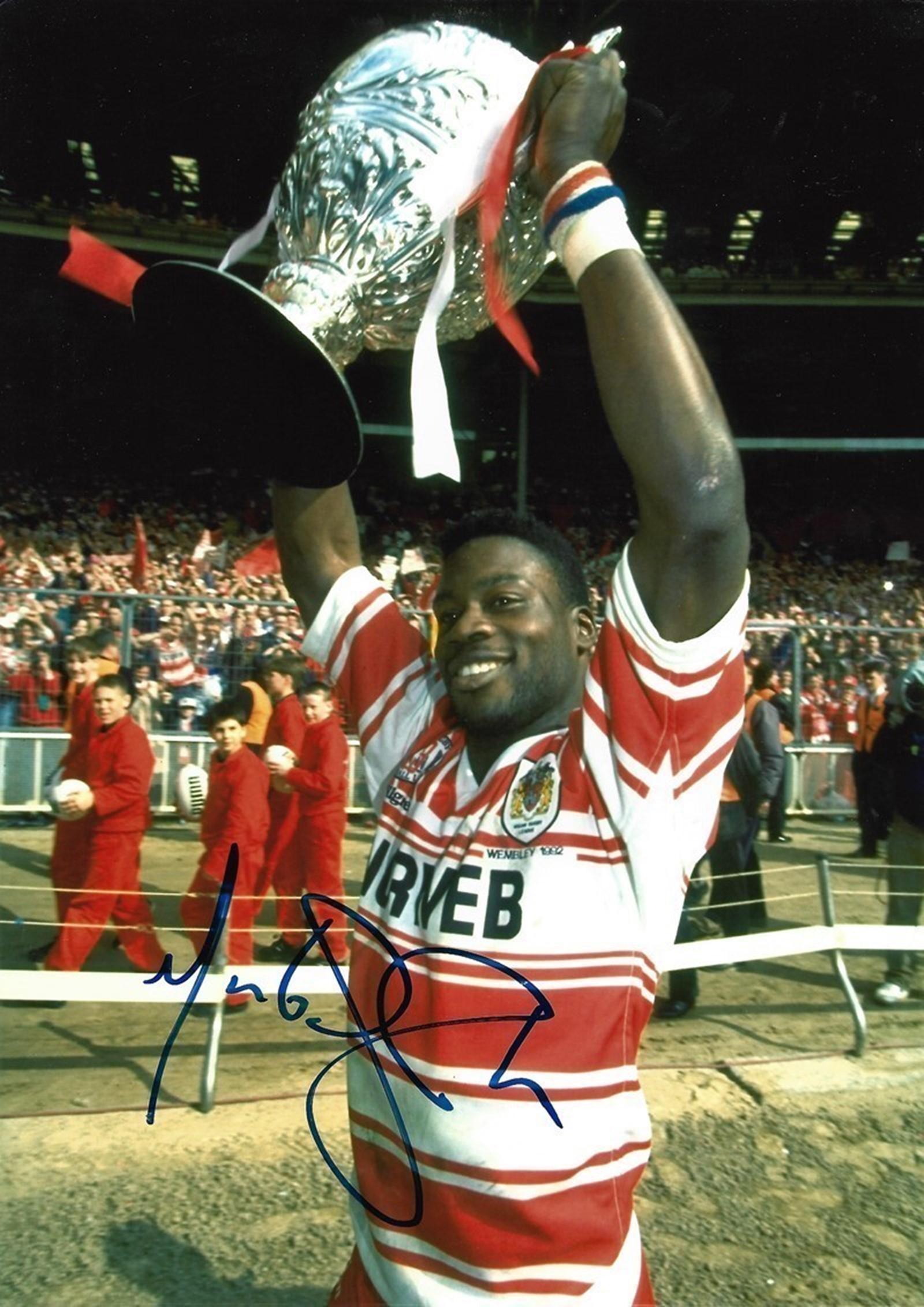 Martin Offiah 12x8 Coloured Signed Photo (1 of 1)