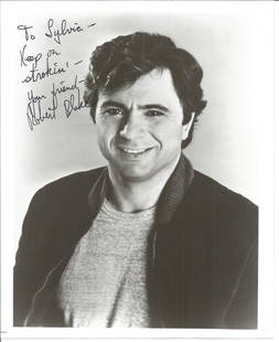 Robert Blake Signed 10 x 8 inch Black And White Photo.: Robert Blake Signed 10 x 8 inch Black And White Photo. Dedicated. Good condition. All autographs come with a Certificate of Authenticity. We combine postage on multiple winning lots and can ship world