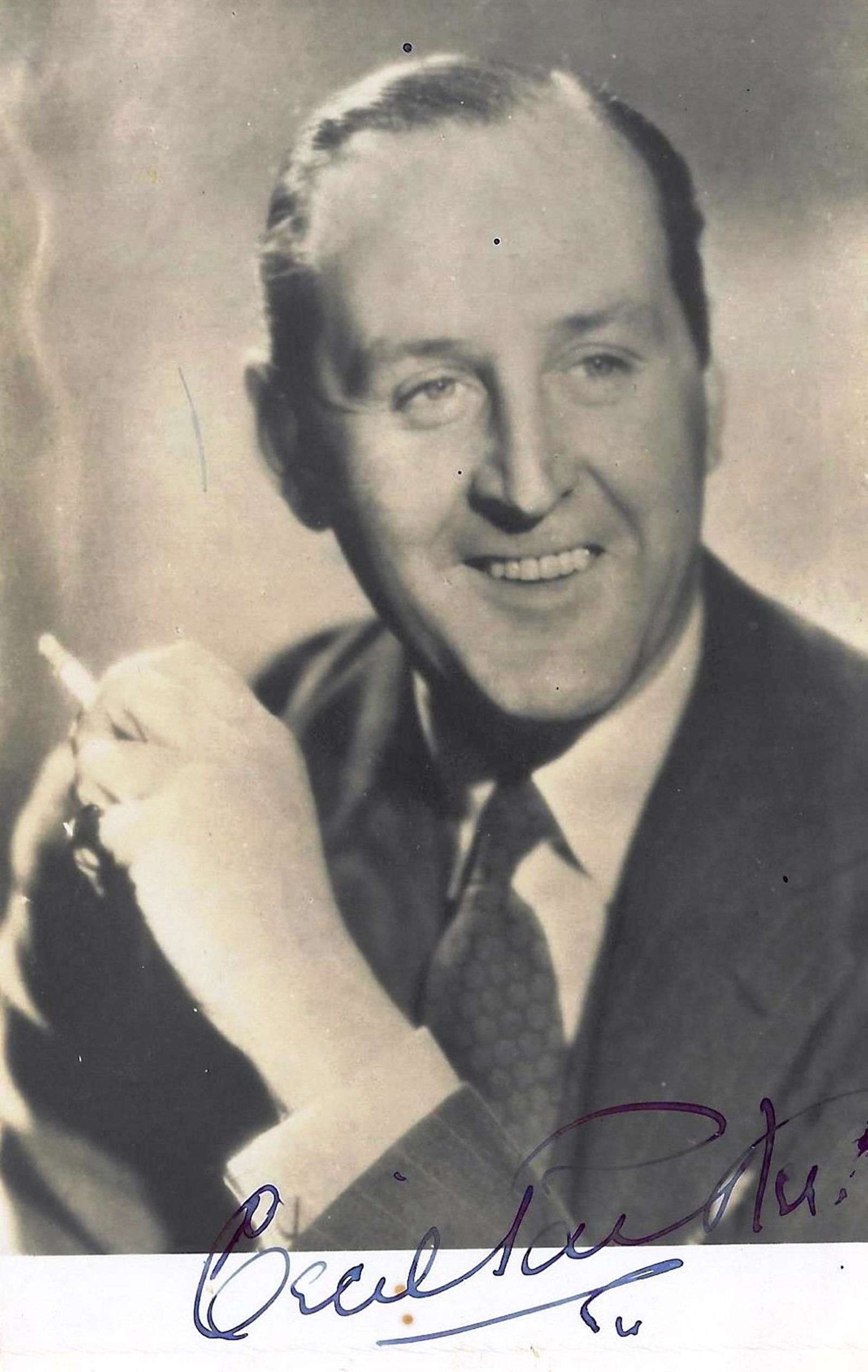 Cecil Parker signed 6x4 black and white photo. (0090) on Nov 05, 2021