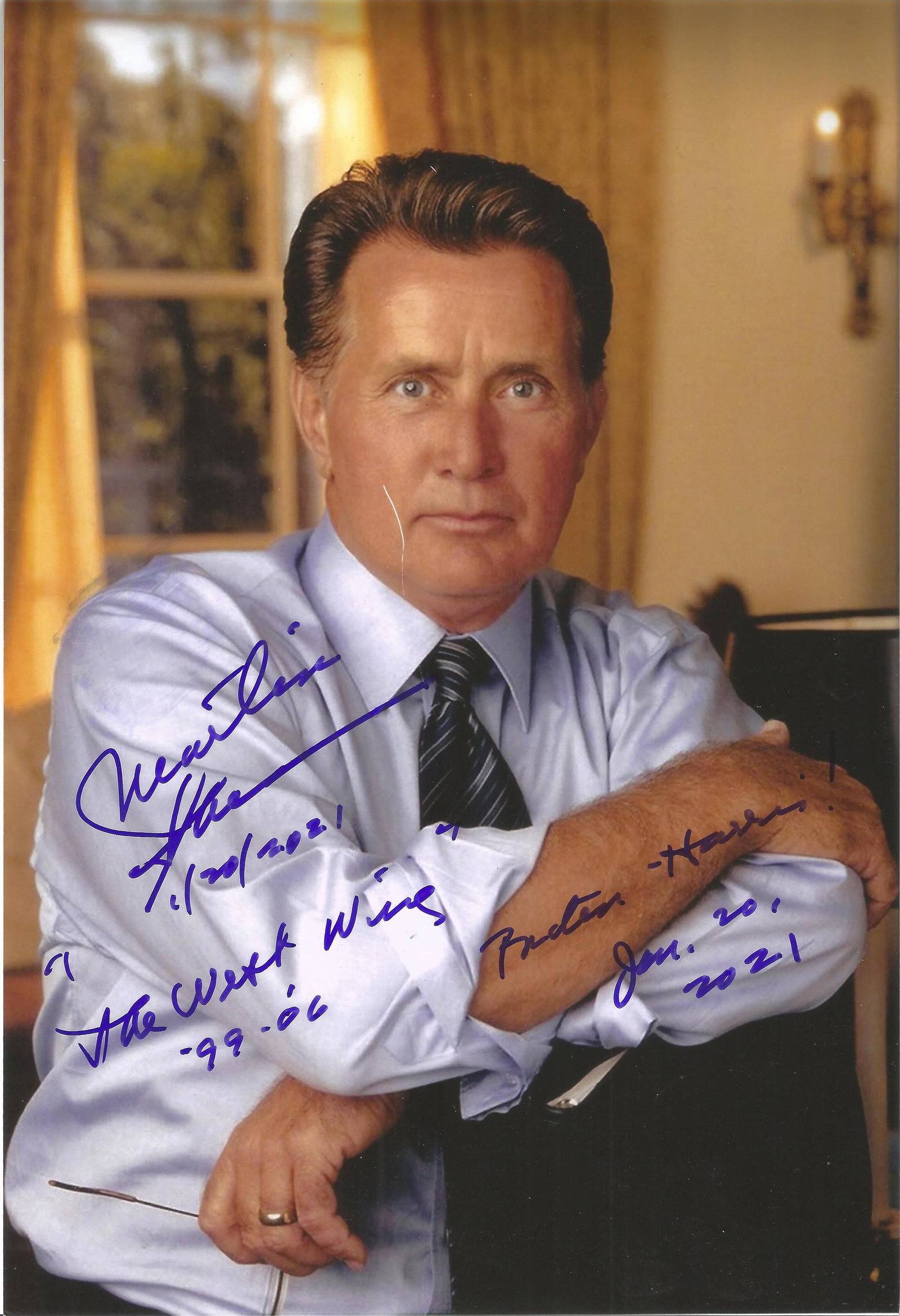 Martin Sheen West Wing signed 11 x 8 colour photo. (1 of 1)