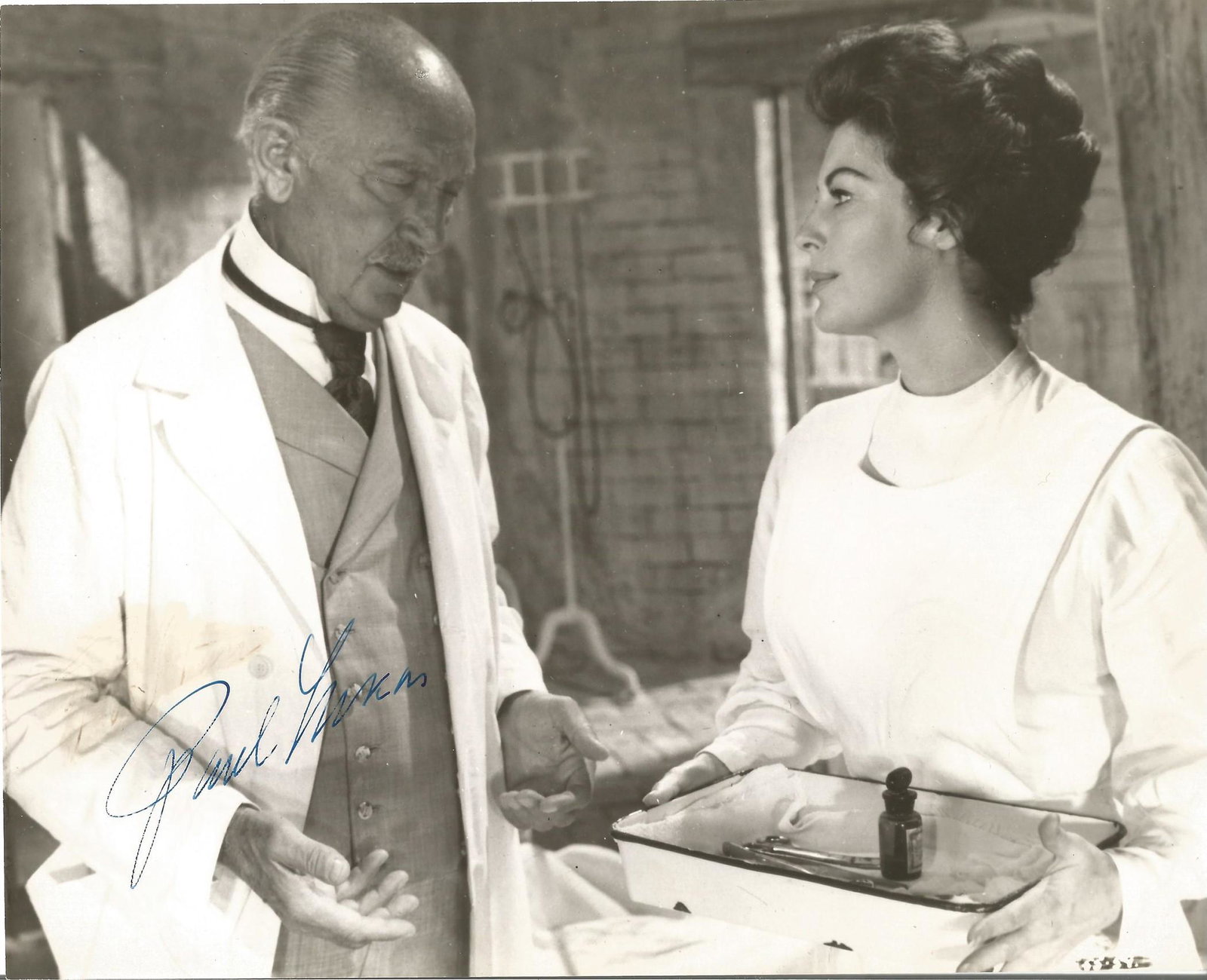 Paul Lukas Signed photo black and white 10 x 8 inch. (1 of 1)