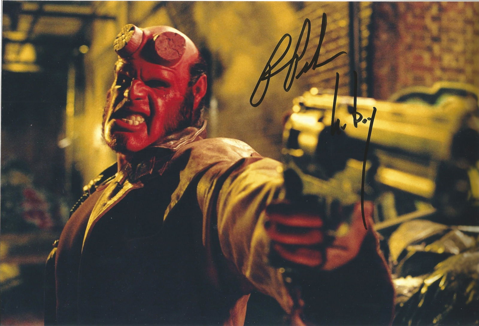 Ron Pearlman Hellboy Actor Handsigned 12x8 Colour (1 of 1)