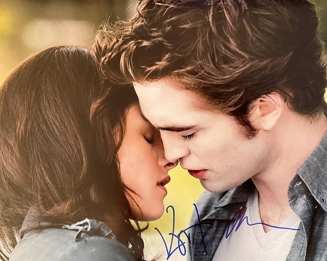 Kristen Stewart and Robert Pattinson Handsigned 16x12 (1 of 1)