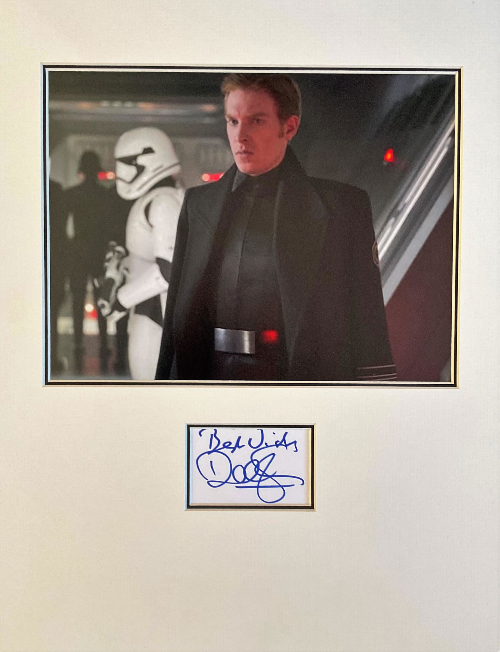 Domhnall Gleeson Armitage Hux-Star Wars Handsigned (1 of 1)