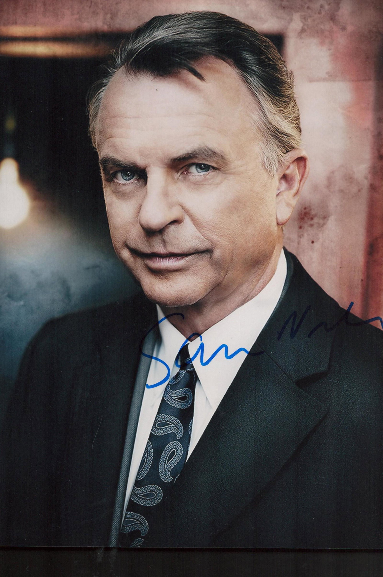 Sam Neill signed 10x8 colour photo. Nigel John Dermot Sam Neill DCNZM OBE (born 14 September 1947) (1 of 1)