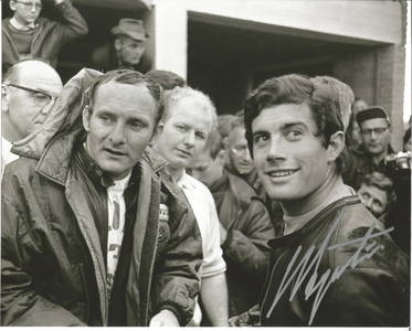 Giacomo Agostini signed 10x8 black and white photo. Giacomo Agostini ( born 16 June 1942) is an