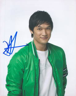 Harry Shum Jr American Actor Best Known For Starring In The TV Series Glee. Signed 10x8 Colour: Harry Shum Jr American Actor Best Known For Starring In The TV Series Glee. Signed 10x8 Colour Photo. Good condition. All autographs come with a Certificate of Authenticity. We combine postage on