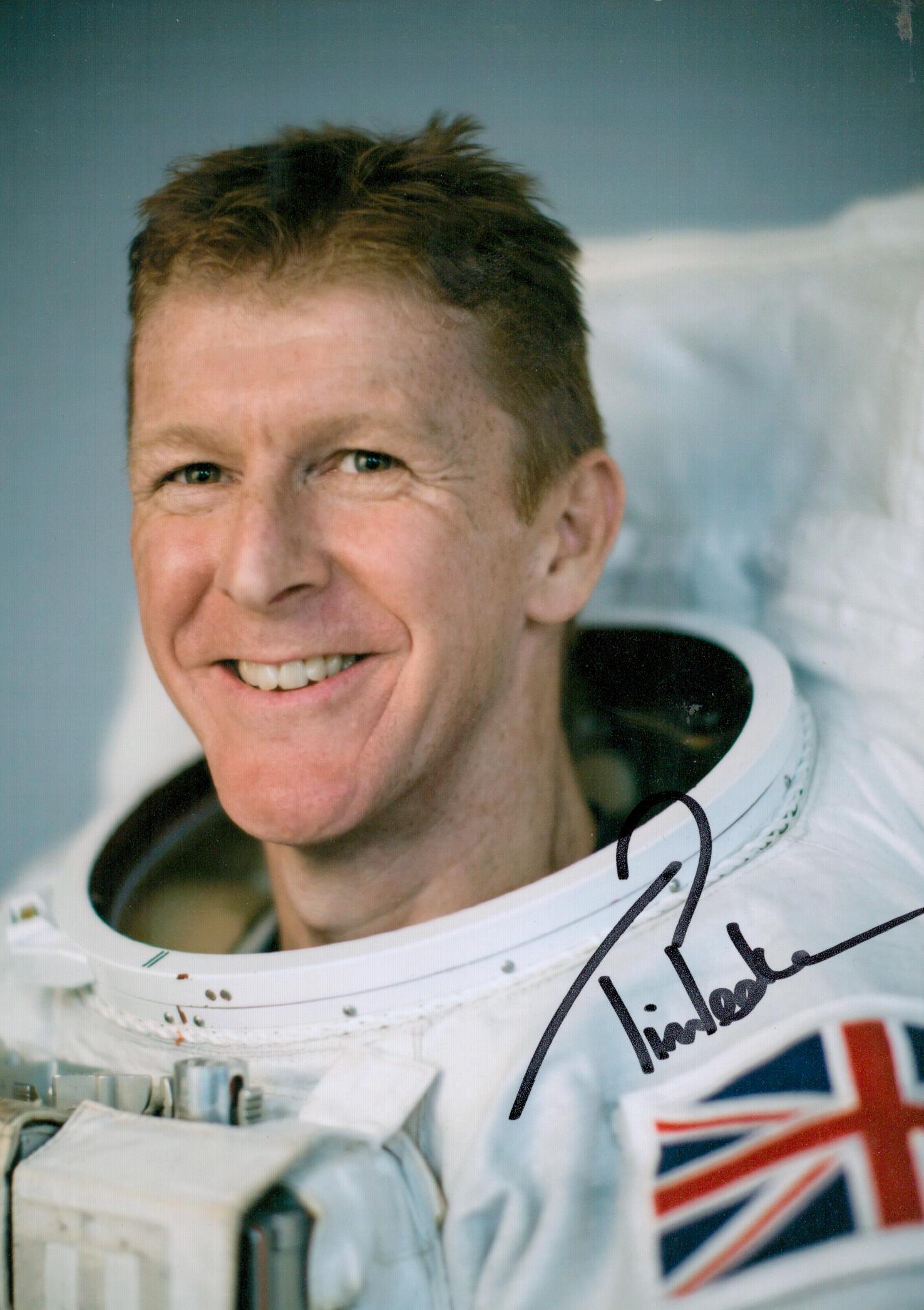 Astronaut Tim Peake signed 7 x 5-inch colour space suit photo. Good condition. All autographs come (1 of 1)