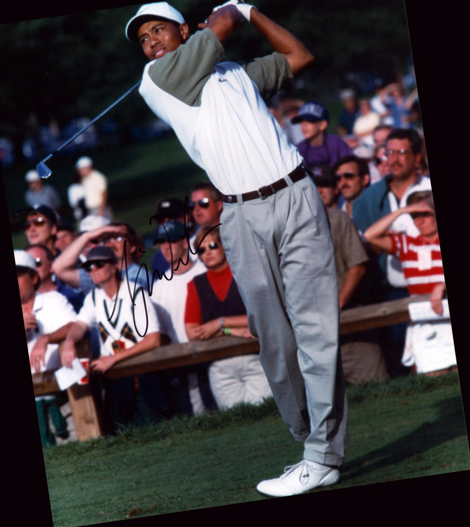 Golf Tiger Woods signed 10x8 colour photo. Eldrick Tont Tiger Woods (born December 30, 1975) is an (1 of 1)