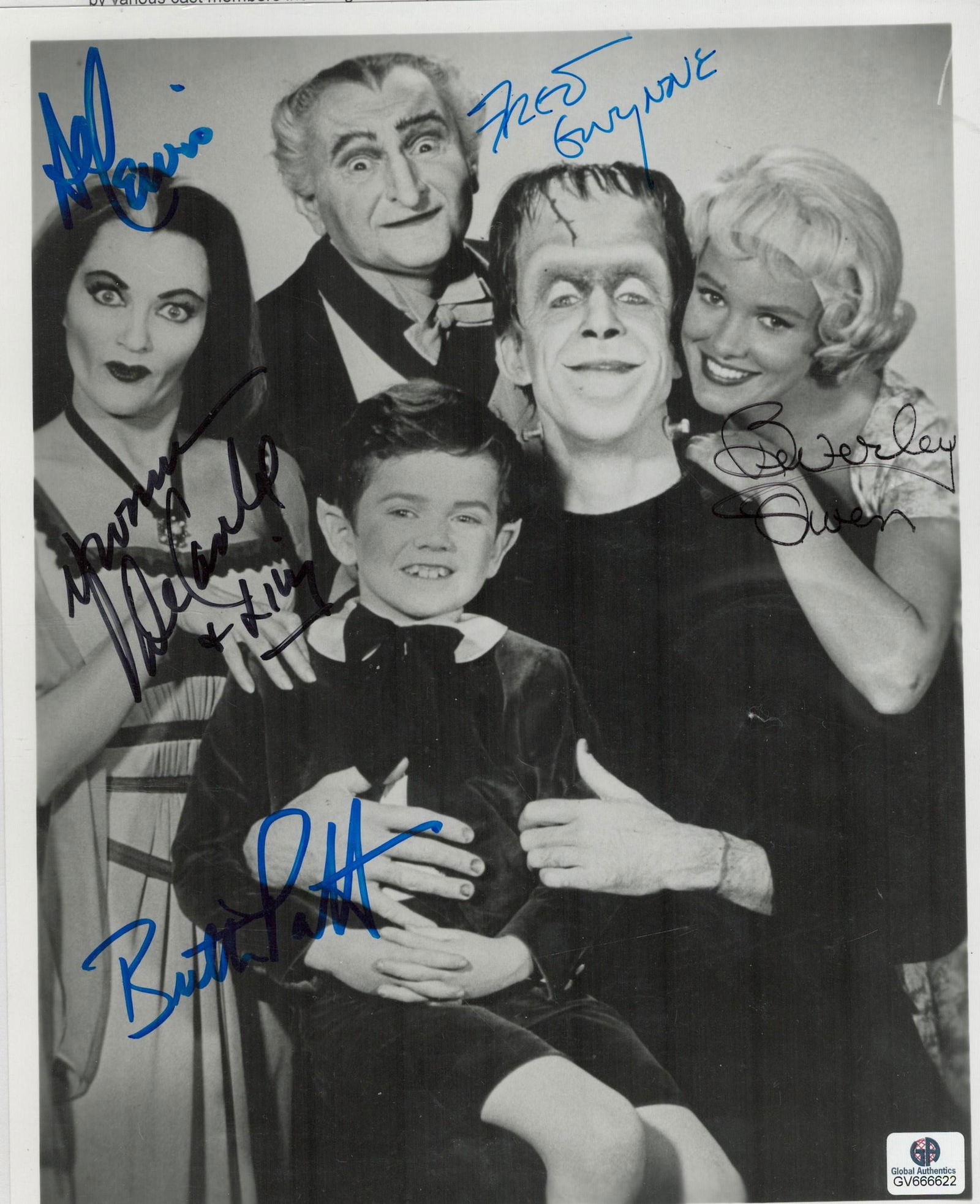 The Munsters multi signed 10x8 inches black and white photo includes 5 fantastic signatures Fred (1 of 1)