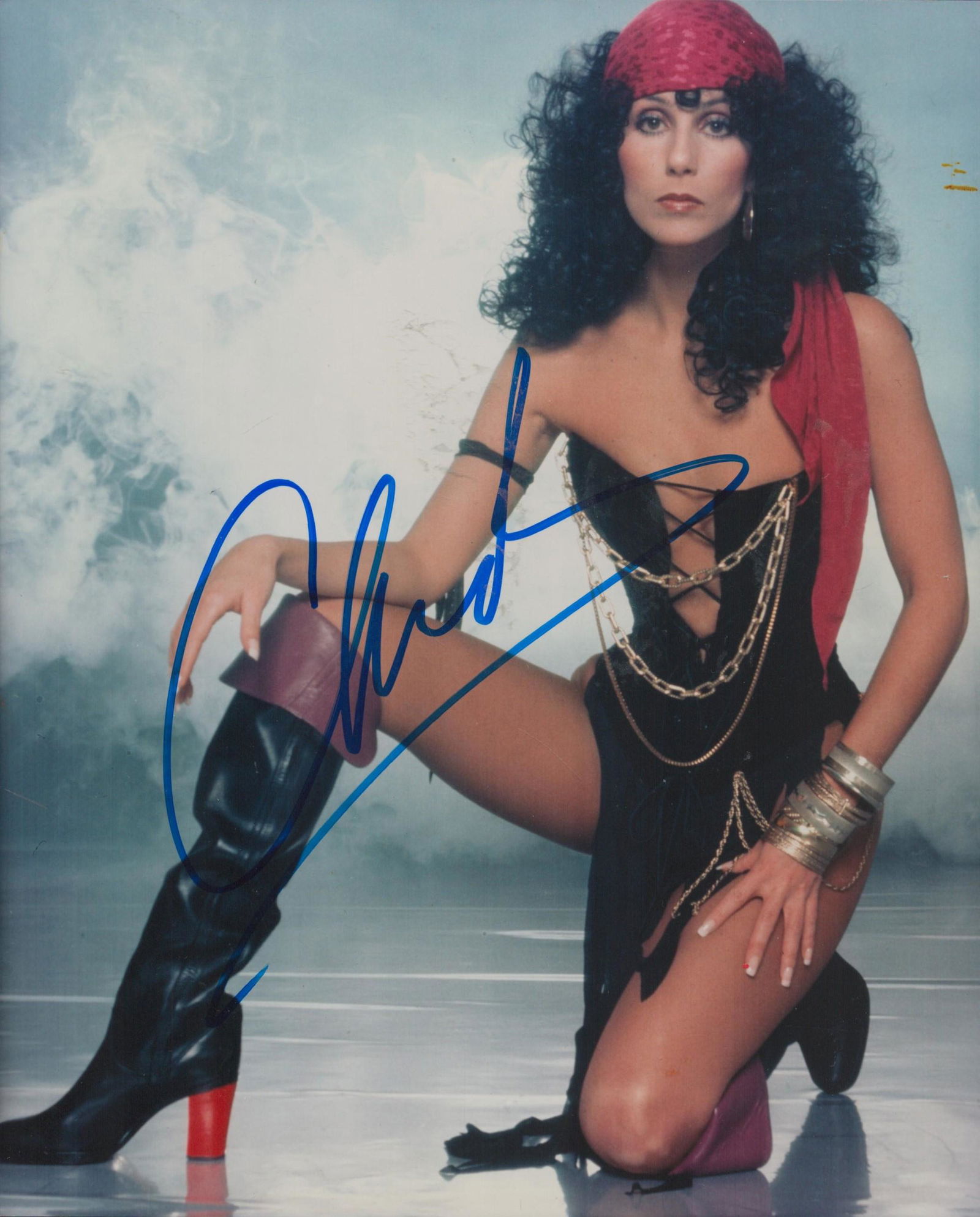 Cher signed 10x8 colour photo. Cher May 20, 1946) is an American singer, actress and television (1 of 1)