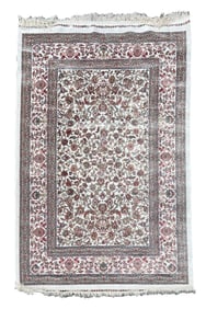 4X6 Ivory Hereke Tufted Pure Silk Rug